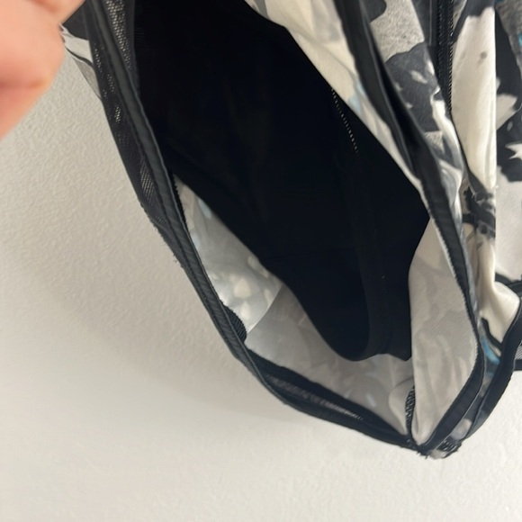 Lululemon Super Squad Short Exploded So Fly Butterfly Angel Wing Black / Black - Picture 4 of 9